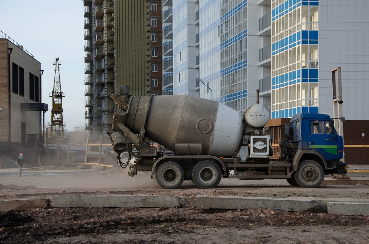 5 innowacyjnych rozwiązań transportowych w budownictwie – skuteczne zarządzanie materiałami i dostawami